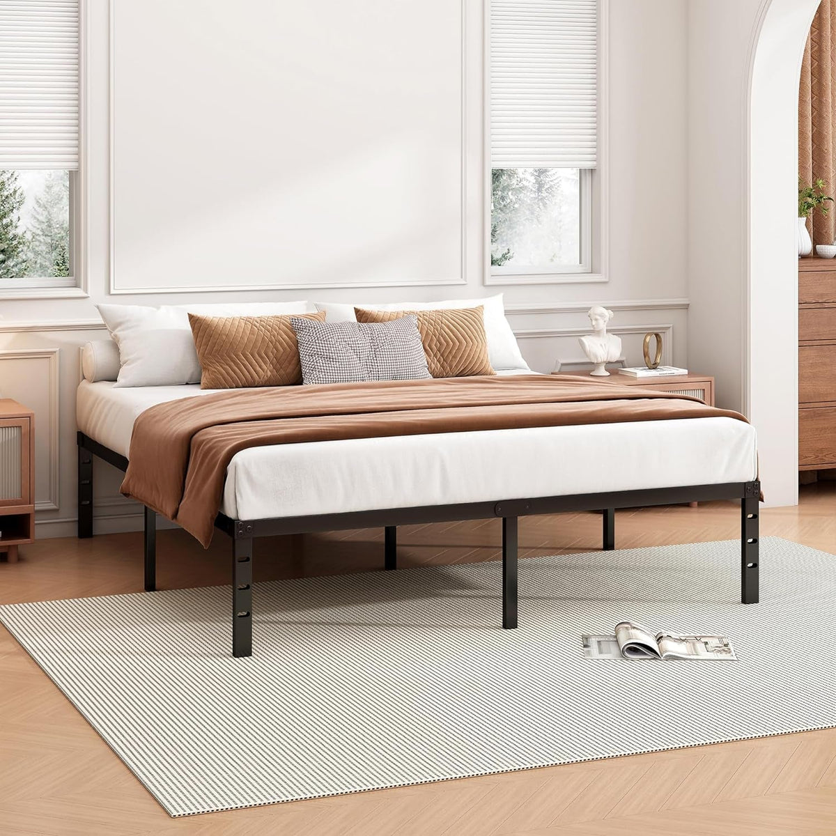 14 Inch Queen Bed Frame - Sturdy Metal Platform Queen Size, No Box Spring Needed, Heavy Duty, Easy Assembly, Strong Bearing Capacity, under Bed Storage, Black